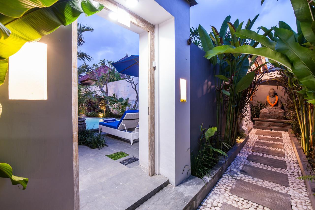 Ambermoon Villa 2 Seminyak Extérieur photo
